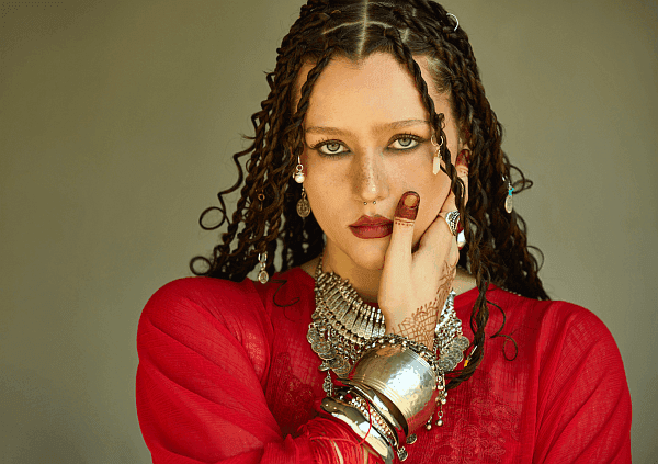 Karin Ann nagrała cover "Heroes" Davida Bowiego