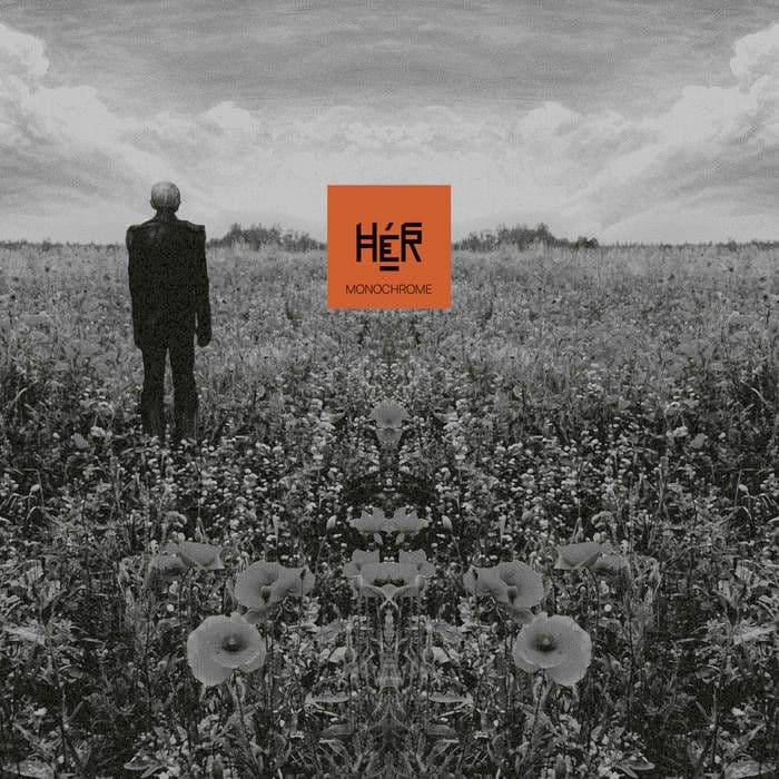 HÉR - Monochrome