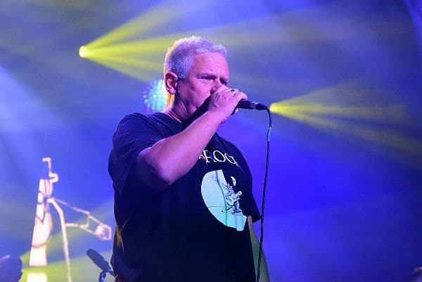 Kult na akustycznym tournee