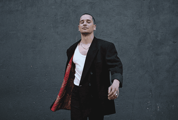 Krzysztof Zalewski wydał słodko-gorzkie "Lepiej Już Było"