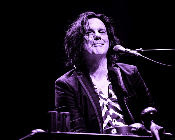 Steve Hogarth wkrótce wystąpi w Łodzi