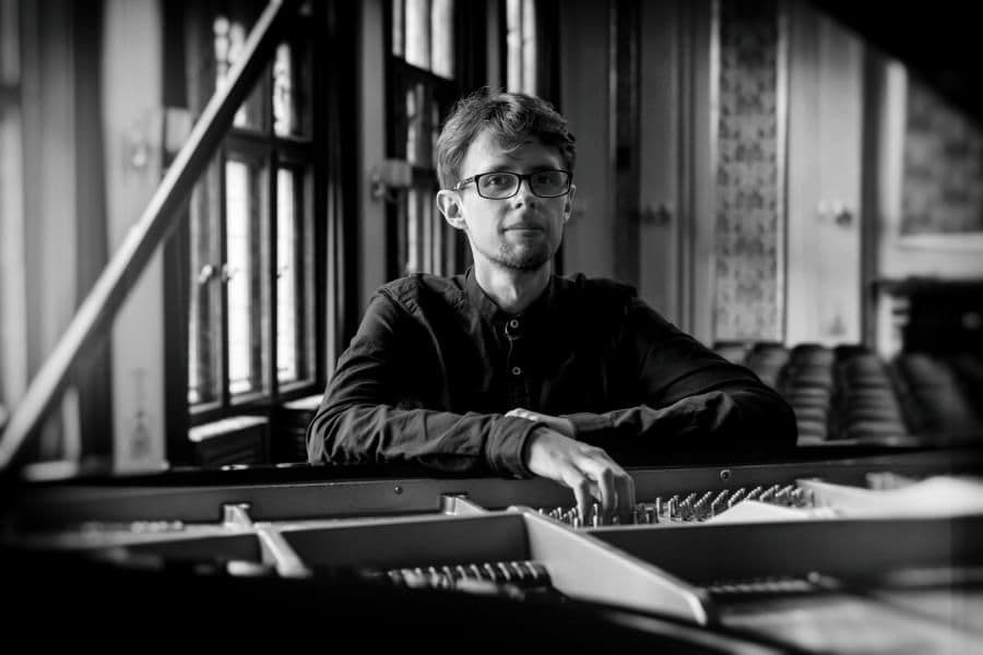 Pionierska premiera albumu Sebastiana Zawadzkiego